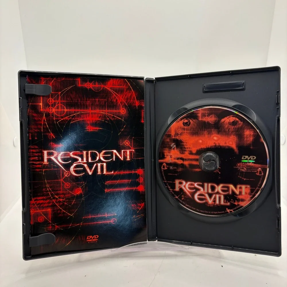 Resident Evil Special Edition DVD Milla Jovovich Michelle Rodriguez 2002 Movie